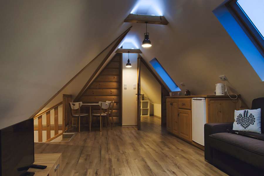 Apartament wieczorem